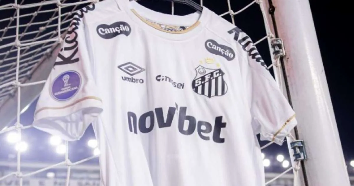 Torcida do Santos xinga presidente e protesta em derrota para o Athletico-PR: "Time sem vergonha" - ge